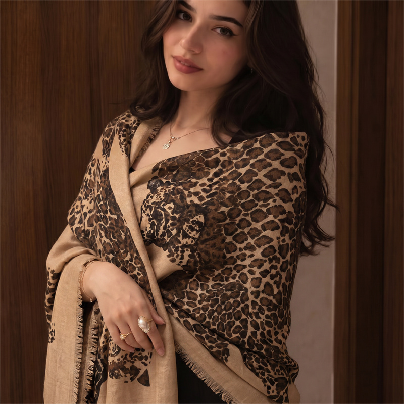 Hijab et foulard vintage à imp - Vintage Fashion Prints avis et prix