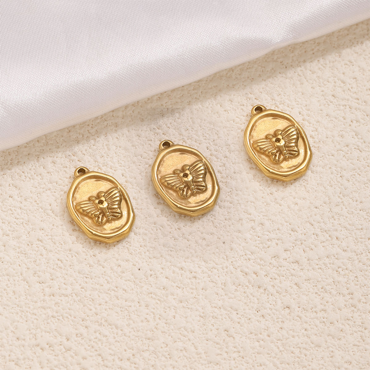6 pendentifs ovales en forme d - Vintage Fashion Wholesale avis et prix