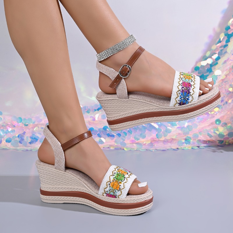 Mules à talons tressées style  - Vintage Fashion Prints avis et prix