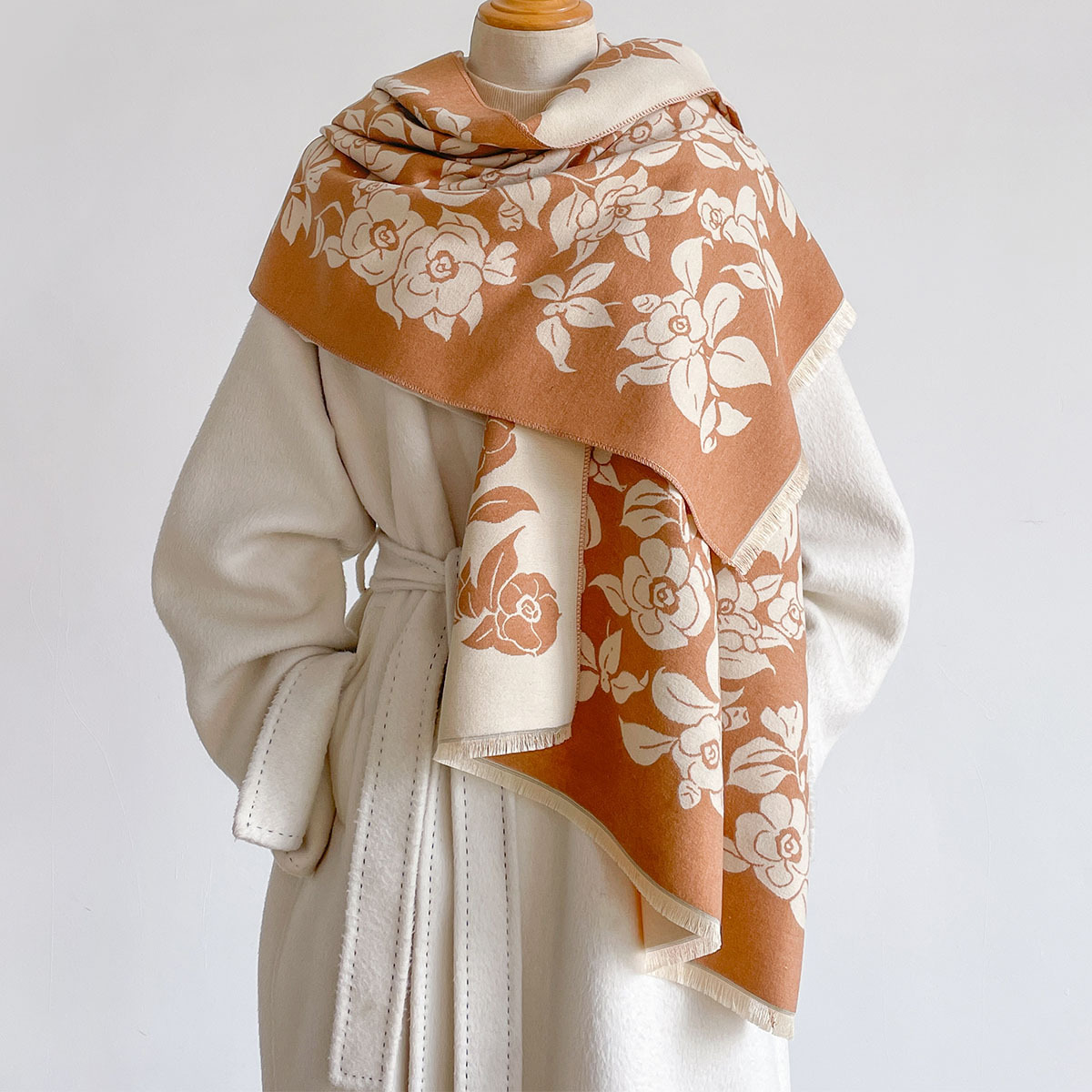 Écharpe en cachemire à texture - Vintage Fashion Outfit avis et prix