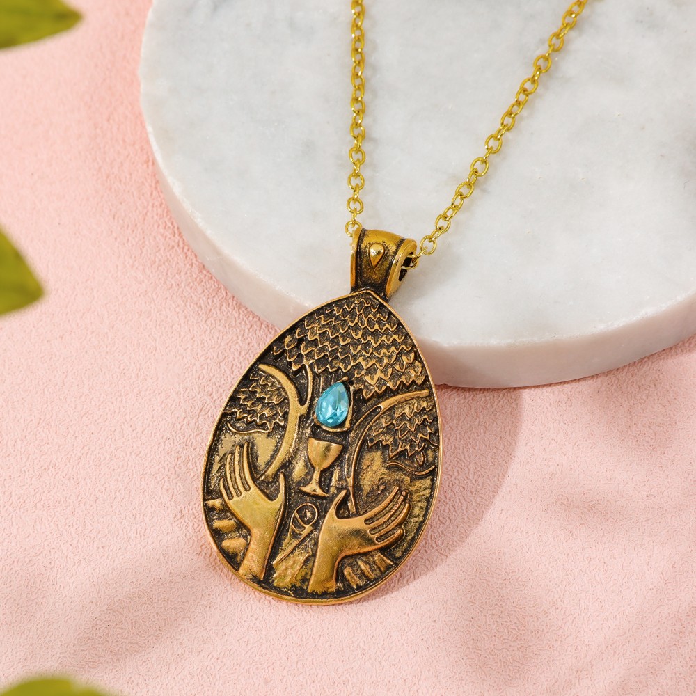 Collier pendentif vintage sur  - Vintage Fashion Video avis et prix