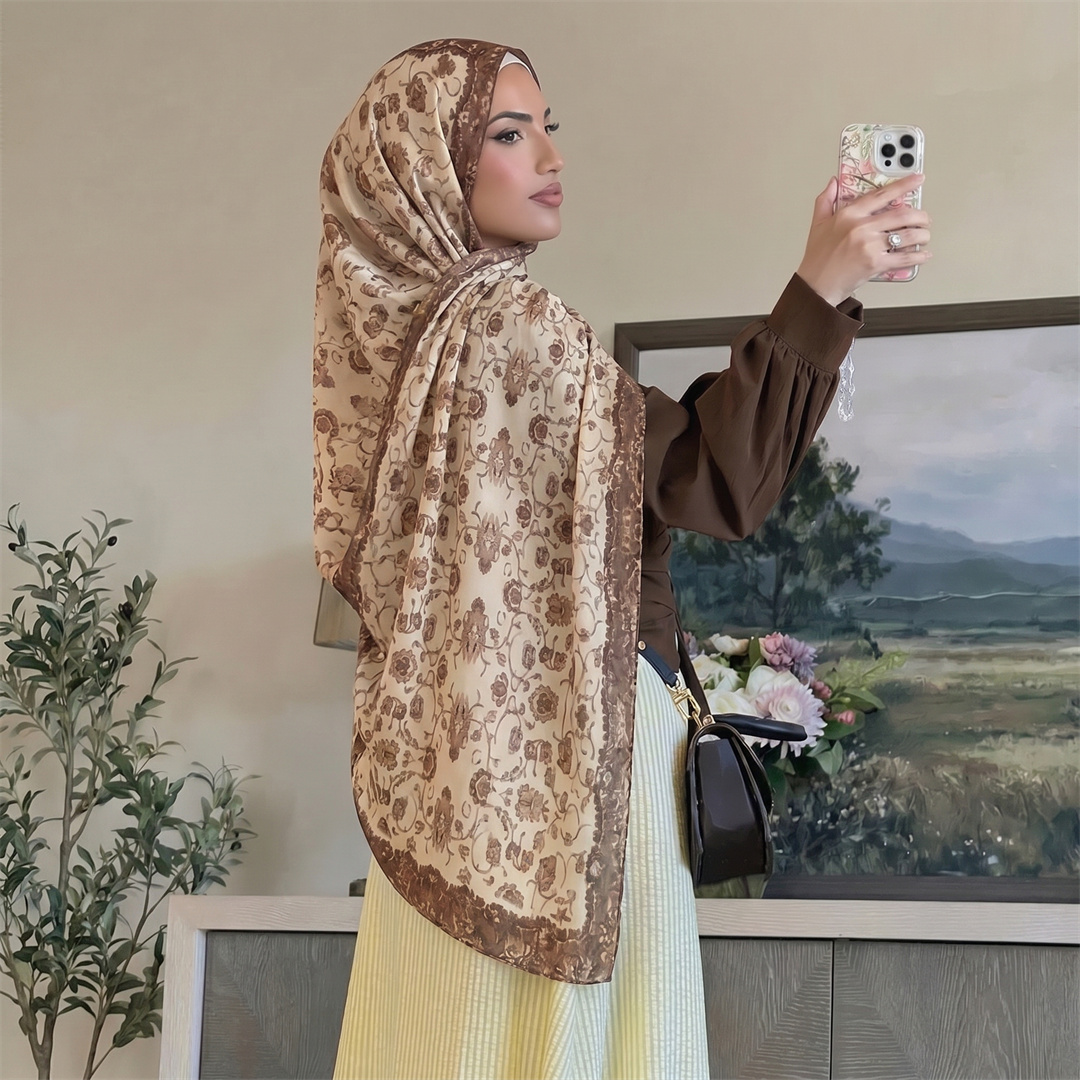 Hijab à imprimé floral vintage - Vintage Fashion Prints avis et prix